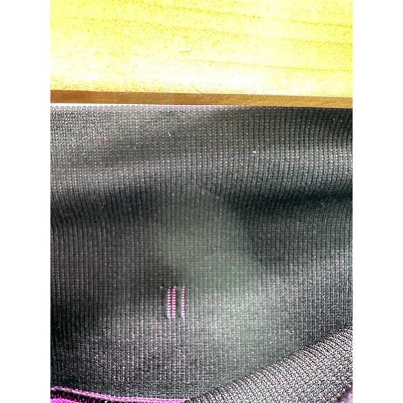 Lululemon Womens Knit Leggings Size 4 Mid Rise Purple Chevron Street Workout - Picture 5 of 8